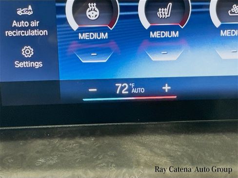 Used 2023 BMW X7 xDrive40i w/ M Sport Package image 16