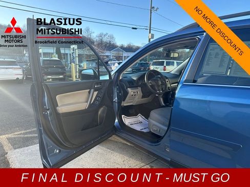 Used 2015 Subaru Forester 2.5i Limited image 12