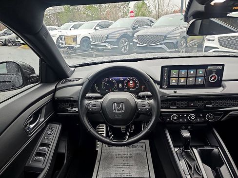 Used 2023 Honda Accord Sport image 17