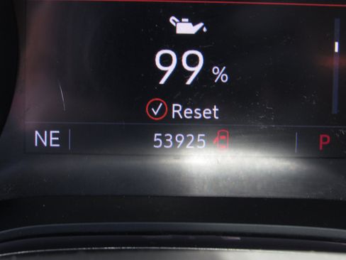 Used 2022 Buick Encore GX Select w/ Sport Touring Package FWD image 27
