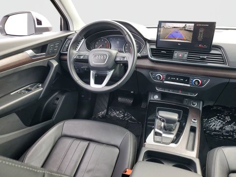 Used 2023 Audi Q5 2.0T Premium w/ Convenience Package image 12