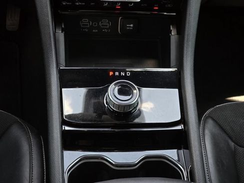 Used 2023 Jeep Grand Cherokee L Laredo AWD/4WD image 14