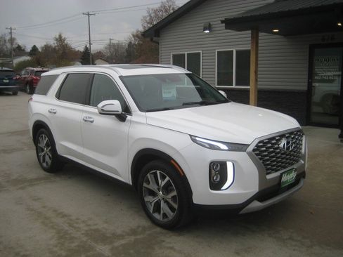 Used 2021 Hyundai Palisade SEL w/ Premium Package image 2