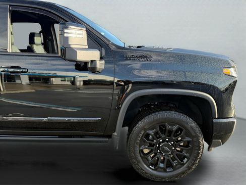 Certified 2024 Chevrolet Silverado 2500 High Country w/ High Country Premium Package image 38