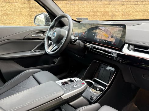 Certified 2025 BMW X1 xDrive28i image 8