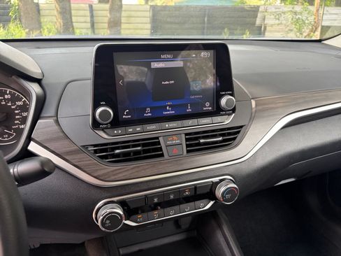 Used 2026 Nissan Altima 2.5 SV FWD image 20