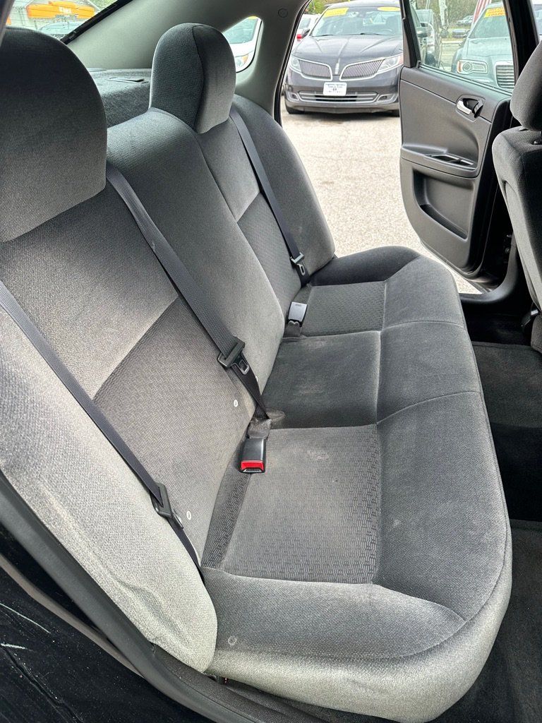 Used 2016 Chevrolet Impala Limited LS FWD image 11