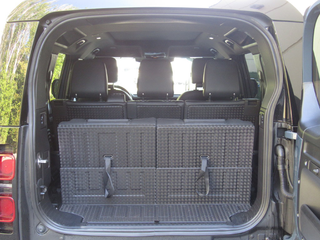 Used 2024 Land Rover Defender 110 S AWD/4WD image 21