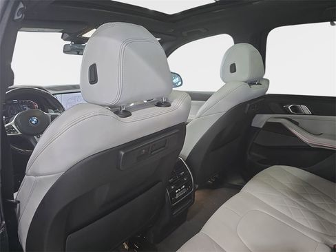 Certified 2023 BMW X5 sDrive40i w/ Executive Package image 11