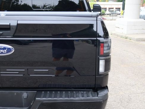 Used 2018 Ford F150 XLT w/ Equipment Group 302A Luxury AWD/4WD image 15