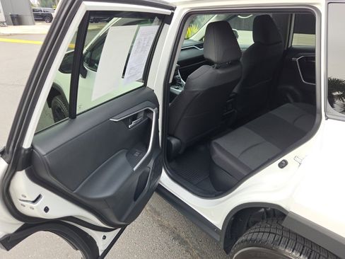 Used 2024 Toyota RAV4 XLE image 15
