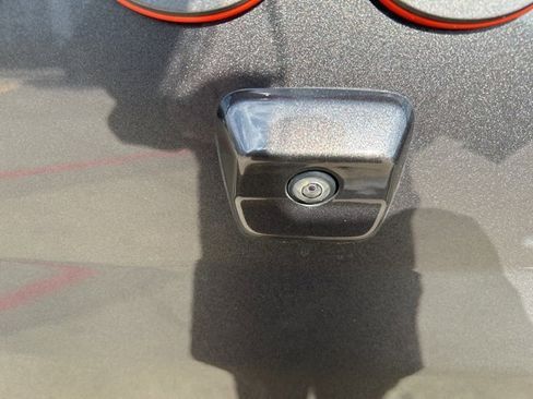 Used 2024 Jeep Gladiator Mojave w/ Convenience Group image 8