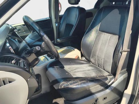 Used 2018 Dodge Grand Caravan SXT image 10