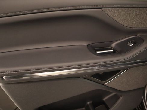 New 2025 Lincoln Navigator L Reserve w/ Jet Appearance Package image 18