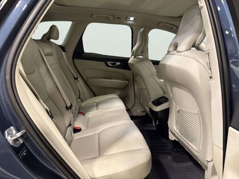 Used 2019 Volvo XC60 T5 Inscription w/ Protection Package Premier image 21