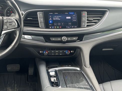 Used 2023 Buick Enclave Essence w/ Sport Touring Edition image 26