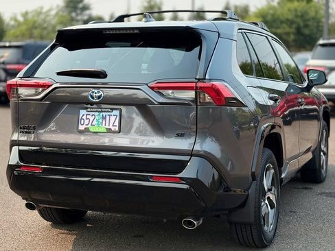 Used 2024 Toyota RAV4 SE w/ Weather & Moonroof Package AWD/4WD image 5