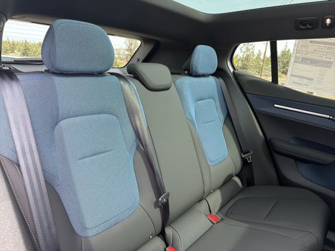 New 2026 Volvo EX30 Plus w/ Protection Package Premier image 24