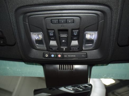 Used 2024 Chevrolet Silverado 2500 ZR2 w/ Technology Package AWD/4WD image 54