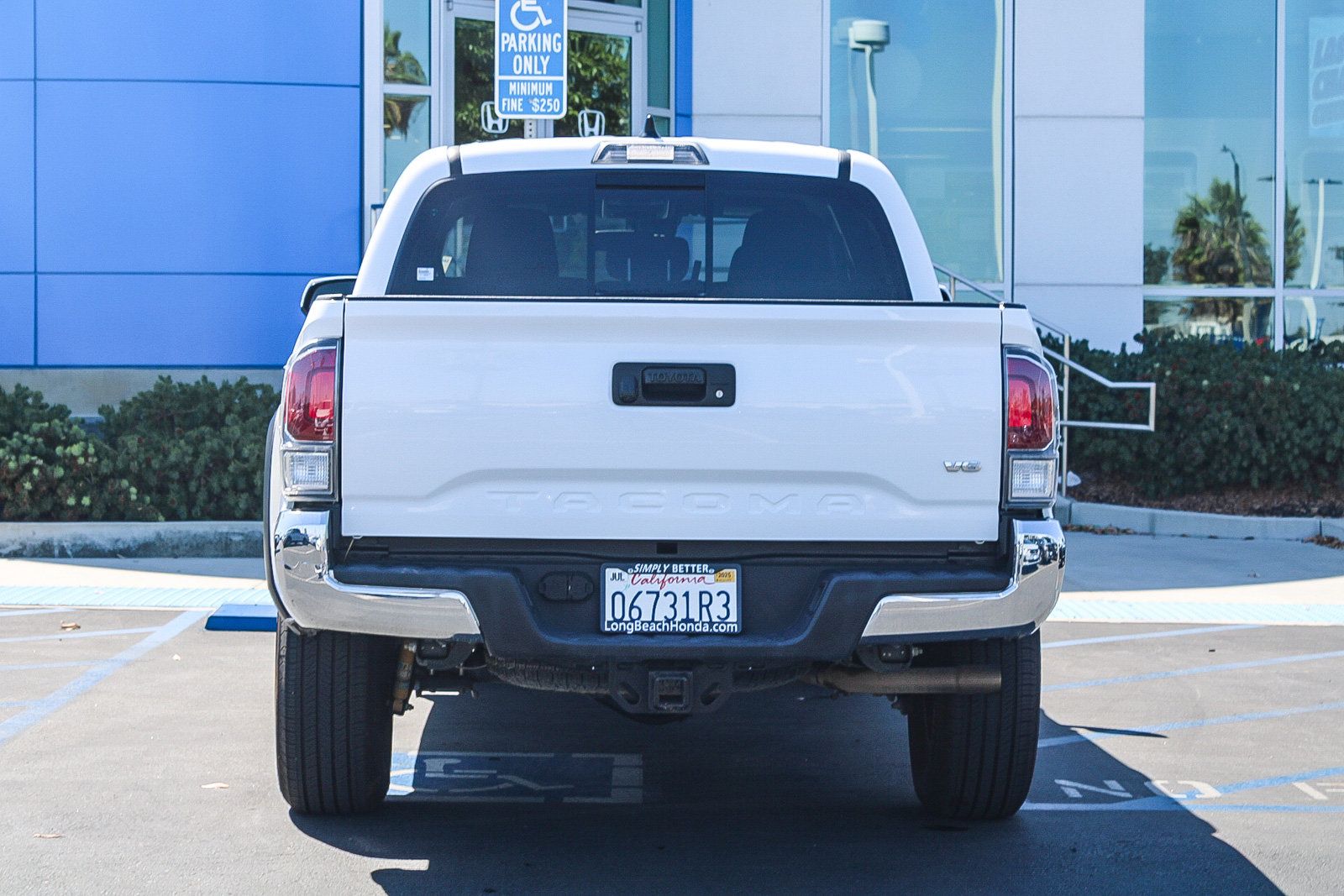 Used 2023 Toyota Tacoma TRD Off-Road AWD/4WD image 8