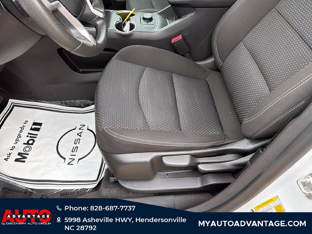 Used 2024 GMC Terrain SLE AWD/4WD image 11