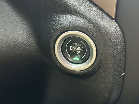 Used 2022 Chevrolet Silverado 1500 High Country image 22