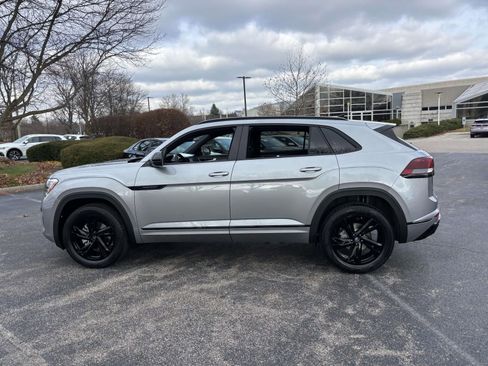 New 2026 Volkswagen Atlas Cross Sport SEL R-Line AWD/4WD image 4