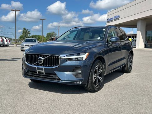 Certified 2022 Volvo XC60 B5 Momentum w/ Advanced Package image 7