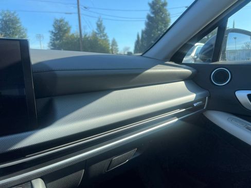 Used 2025 Hyundai Sonata SEL FWD image 36