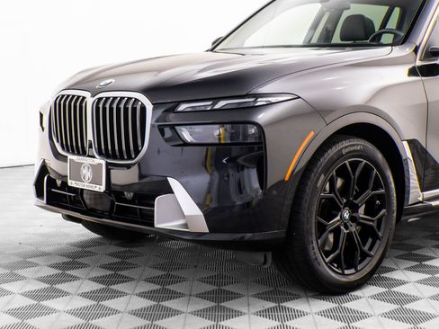 Used 2024 BMW X7 xDrive40i image 37