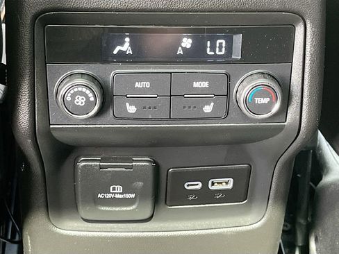 Used 2023 GMC Acadia AT4 w/ Technology Package AWD/4WD image 27