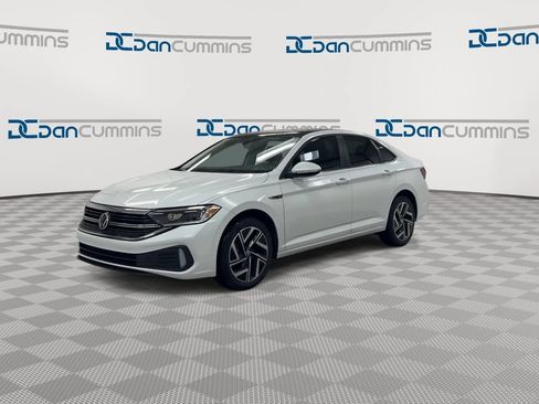 Used 2023 Volkswagen Jetta SEL FWD image 4