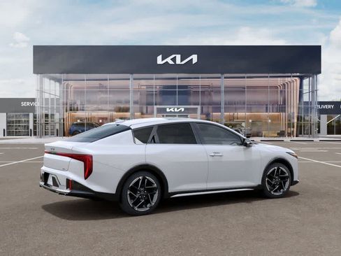 New 2026 Kia K4 GT-Line w/ GT-Line Premium Package FWD image 6