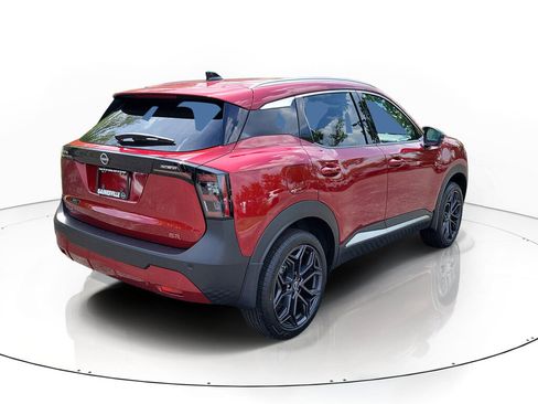 New 2026 Nissan Kicks SR FWD image 2