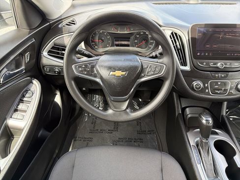 Used 2020 Chevrolet Malibu LS FWD image 13