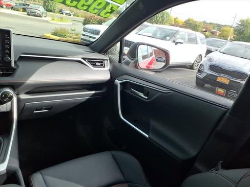 Used 2022 Toyota RAV4 XSE w/ Weather Package image 13