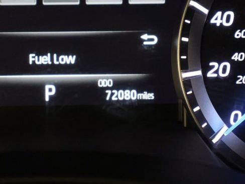 Used 2021 Toyota Highlander Platinum image 18