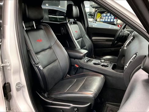 Used 2017 Dodge Durango R/T w/ Technology Group image 8