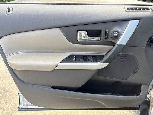 Used 2014 Ford Edge SEL w/ Equipment Group 205A image 16