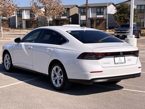 Certified 2025 Honda Accord LX image 4
