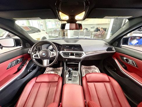 Used 2022 BMW 330i Sedan w/ M Sport Package image 23