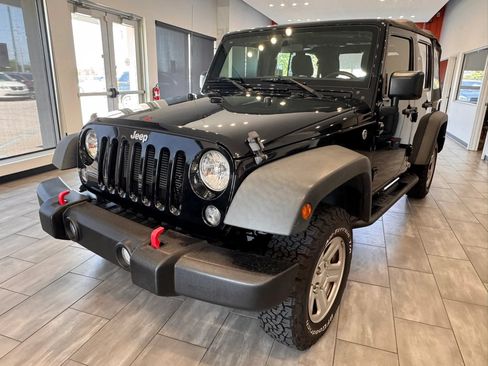 Used 2016 Jeep Wrangler Unlimited Sport w/ Connectivity Group AWD/4WD image 8