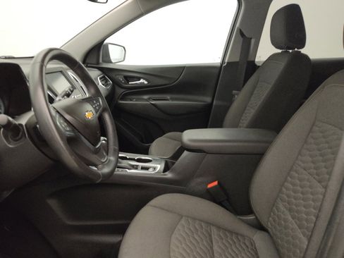 Used 2018 Chevrolet Equinox LT image 17