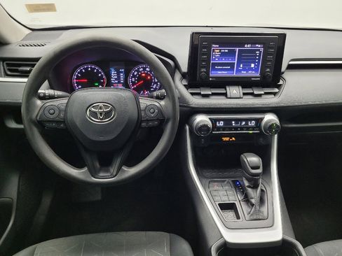 Used 2020 Toyota RAV4 XLE AWD/4WD image 22