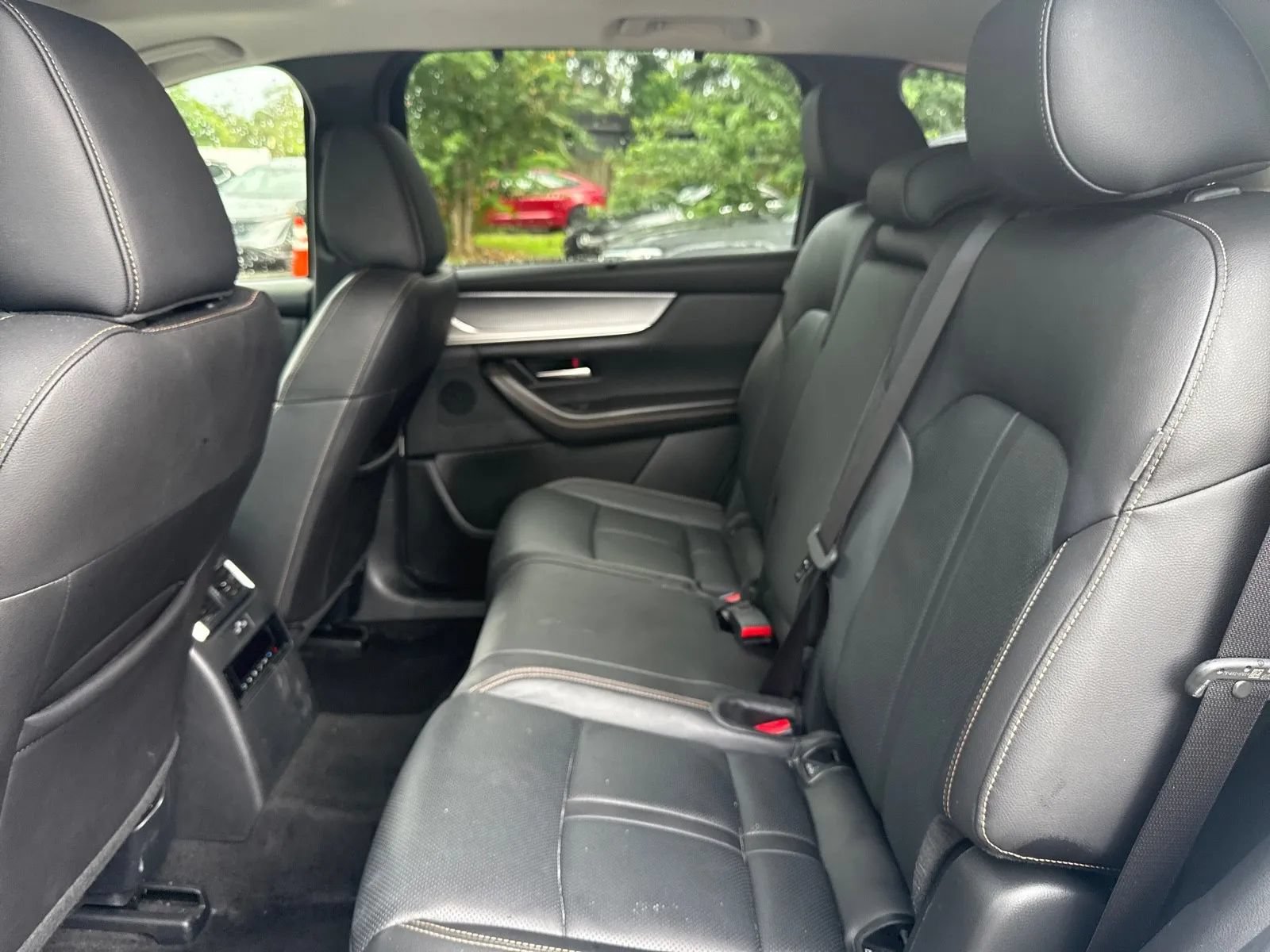 Used 2025 MAZDA CX-70 3.3 Turbo w/ Preferred Package AWD/4WD image 14