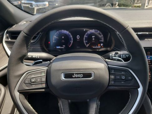 New 2026 Jeep Grand Cherokee L Limited RWD image 33