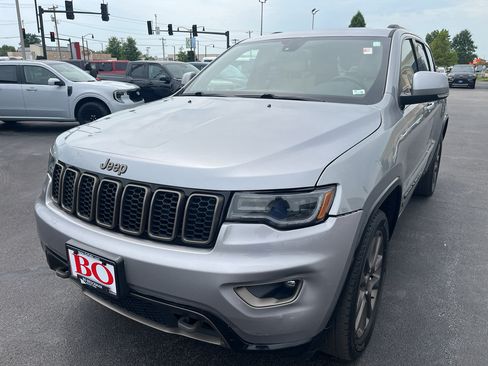 Used 2016 Jeep Grand Cherokee Limited 75th Anniversary AWD/4WD image 7