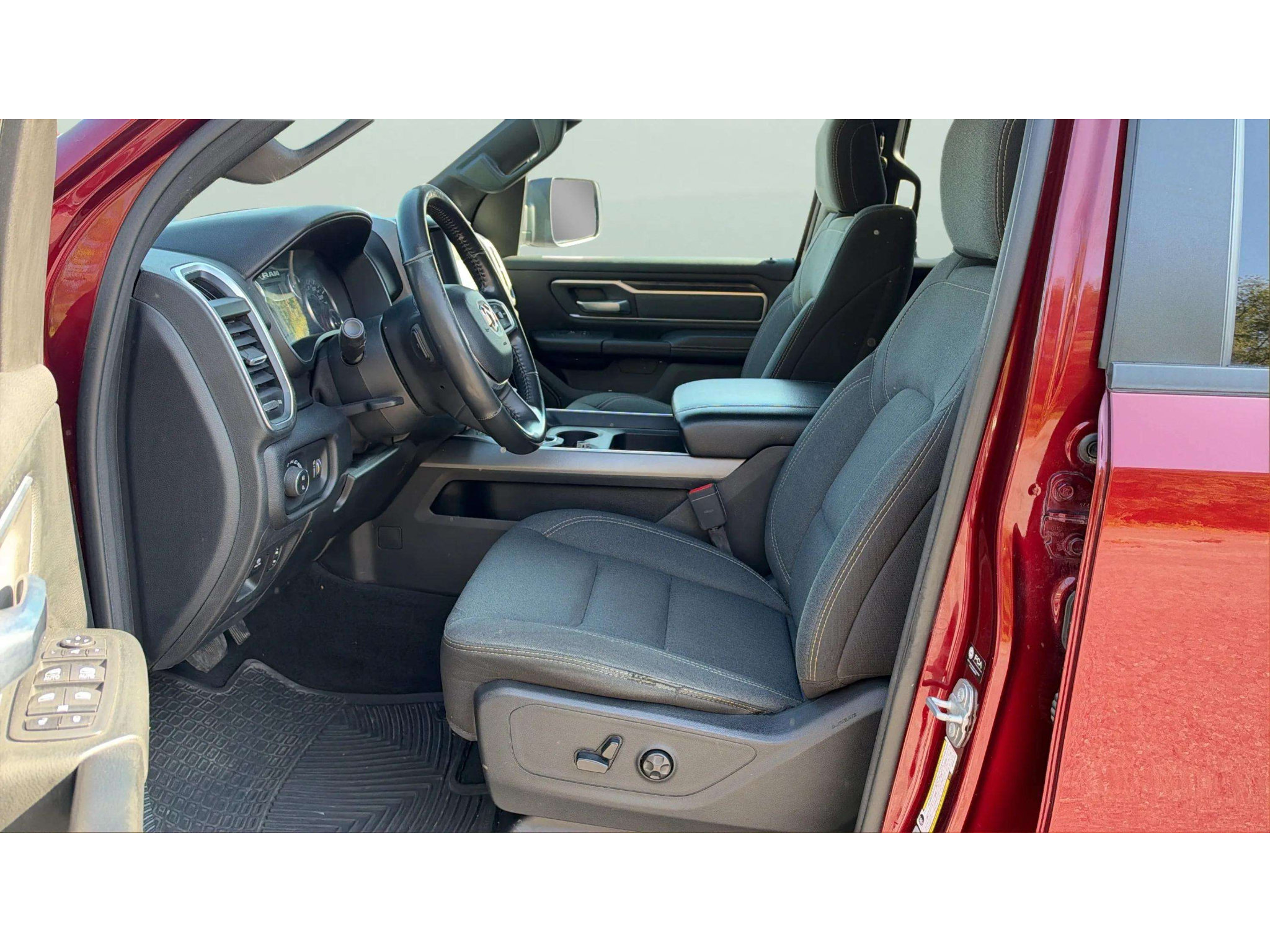 Used 2021 RAM 1500 Big Horn AWD/4WD image 10