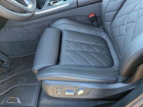 Used 2026 BMW X5 xDrive40i AWD/4WD image 4