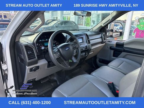 Used 2021 Ford F250 XL w/ Power Equipment Group image 18